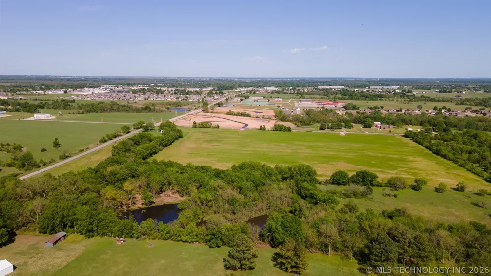 26 SE Lenapah Street Skiatook, OK 74070