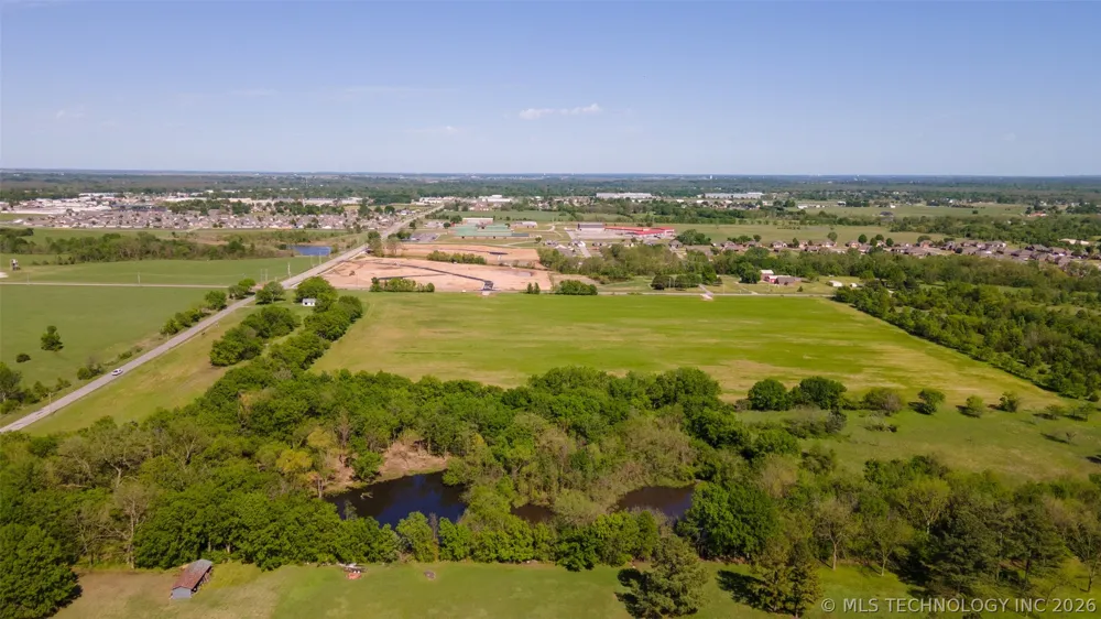 26 SE Lenapah Street Skiatook, OK 74070