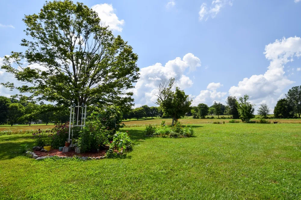 135 Old Hwy 52W Portland, TN 37148