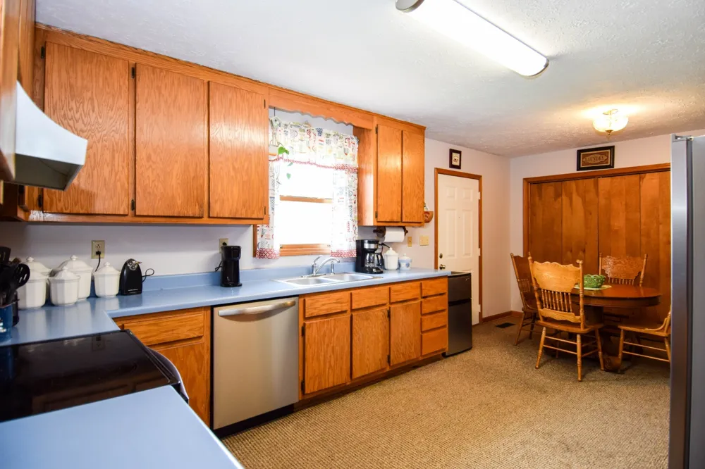 135 Old Hwy 52W Portland, TN 37148