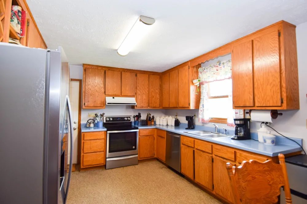 135 Old Hwy 52W Portland, TN 37148