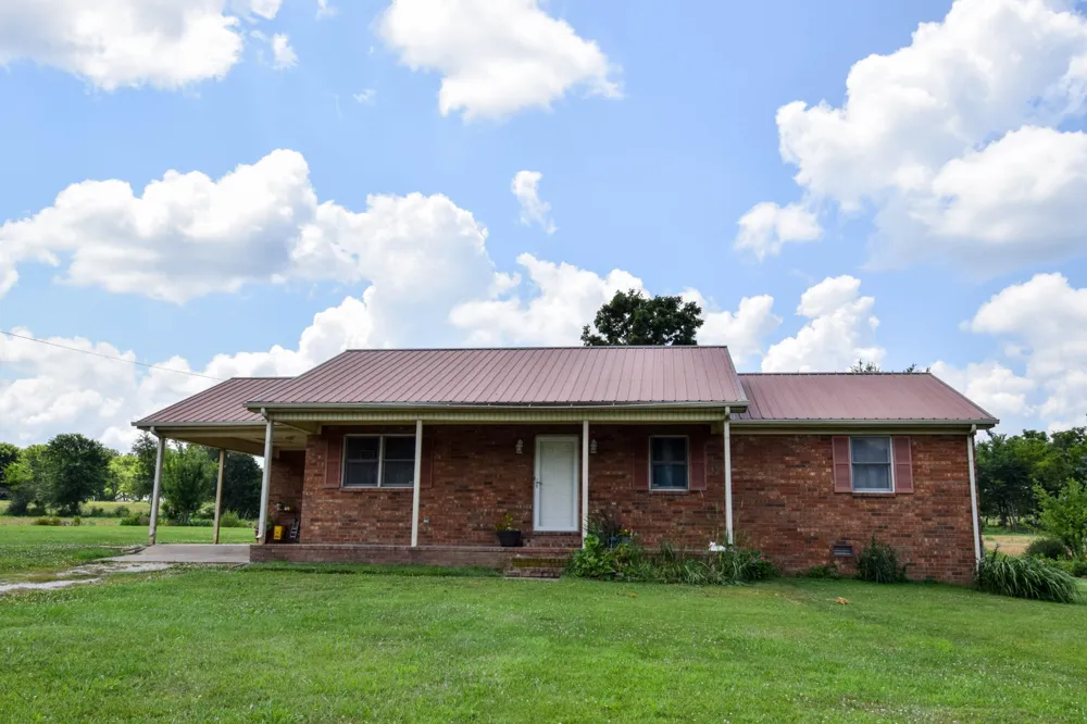 135 Old Hwy 52W Portland, TN 37148