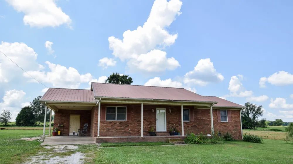 135 Old Hwy 52W Portland, TN 37148