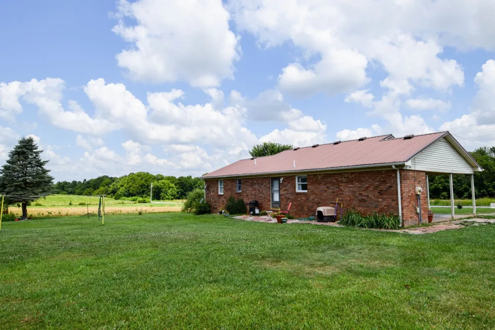 135 Old Hwy 52W Portland, TN 37148