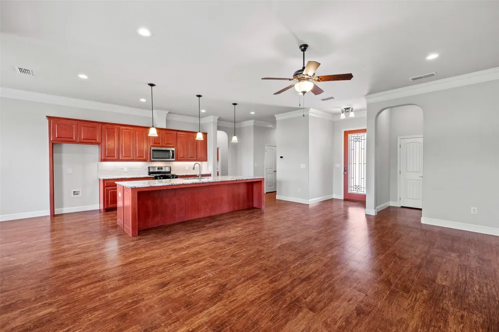 106 King Arthur Court Glen Rose, TX 76043