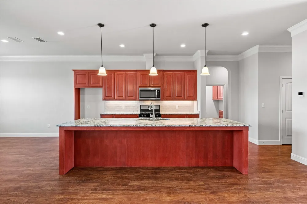 106 King Arthur Court Glen Rose, TX 76043