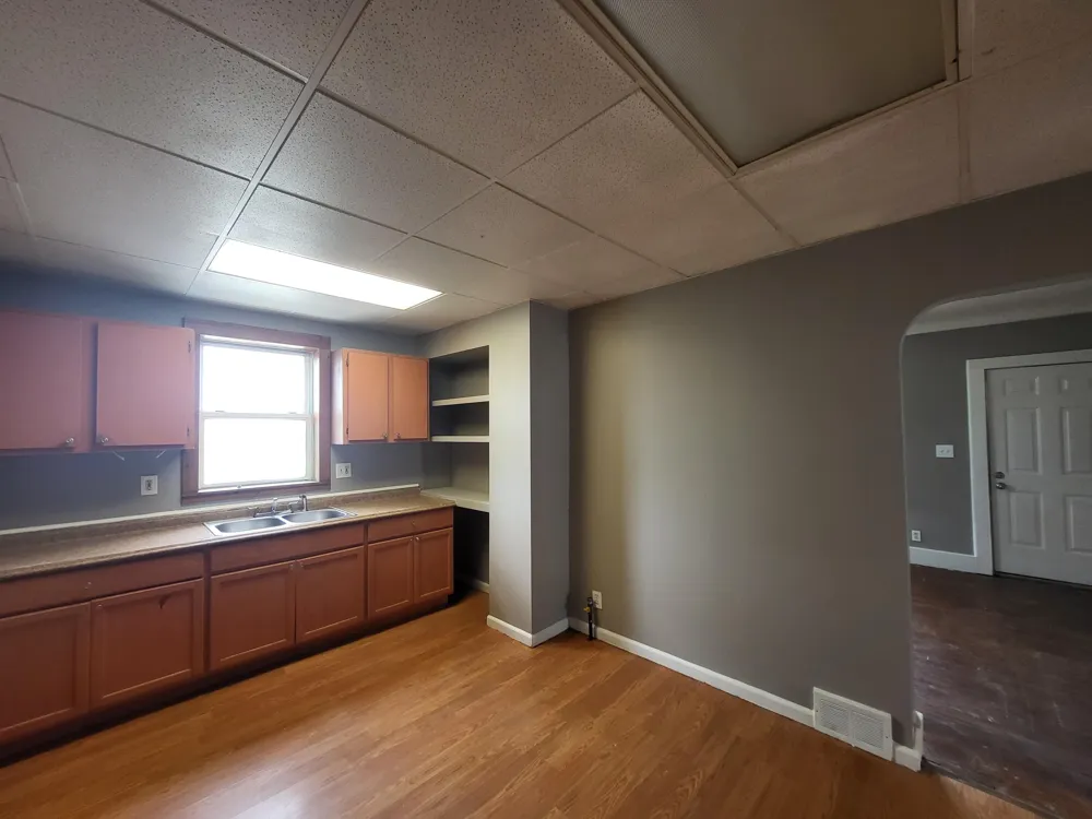 21769 Donald Avenue Eastpointe, MI 48021