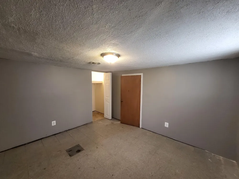 21769 Donald Avenue Eastpointe, MI 48021