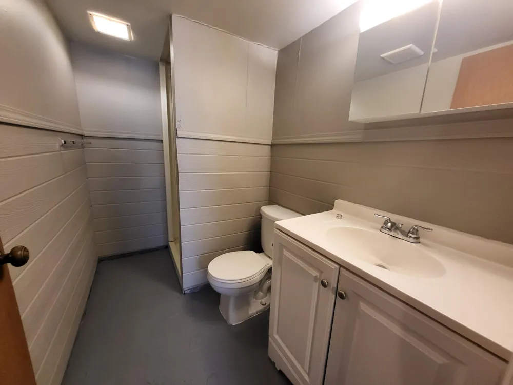 21769 Donald Avenue Eastpointe, MI 48021