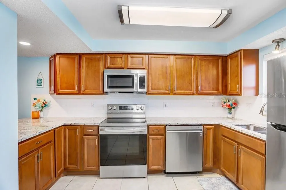 314 WINDRUSH BOULEVARD #12 Indian Rocks Beach, FL 33785