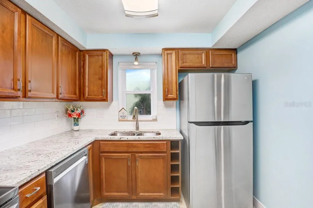 314 WINDRUSH BOULEVARD #12 Indian Rocks Beach, FL 33785