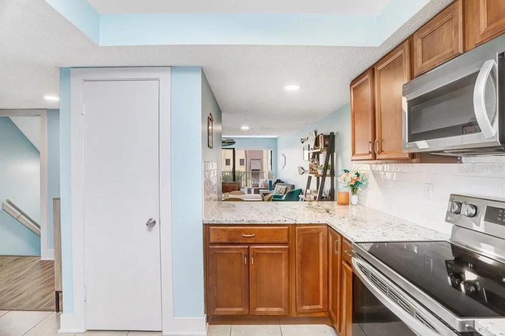 314 WINDRUSH BOULEVARD #12 Indian Rocks Beach, FL 33785