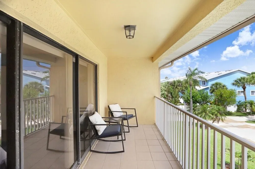 314 WINDRUSH BOULEVARD #12 Indian Rocks Beach, FL 33785