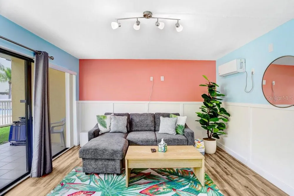 314 WINDRUSH BOULEVARD #12 Indian Rocks Beach, FL 33785