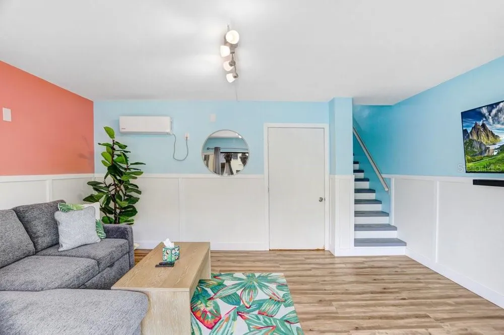 314 WINDRUSH BOULEVARD #12 Indian Rocks Beach, FL 33785
