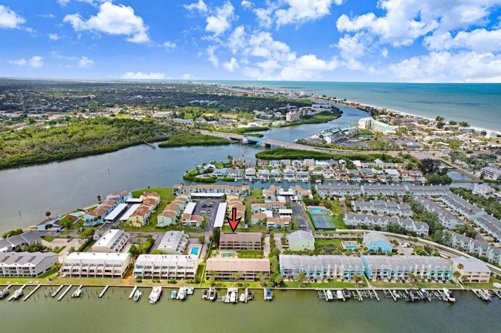 314 WINDRUSH BOULEVARD #12 Indian Rocks Beach, FL 33785