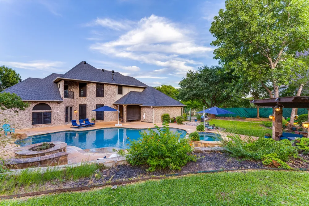 114 Southwest Drive Aledo, TX 76008