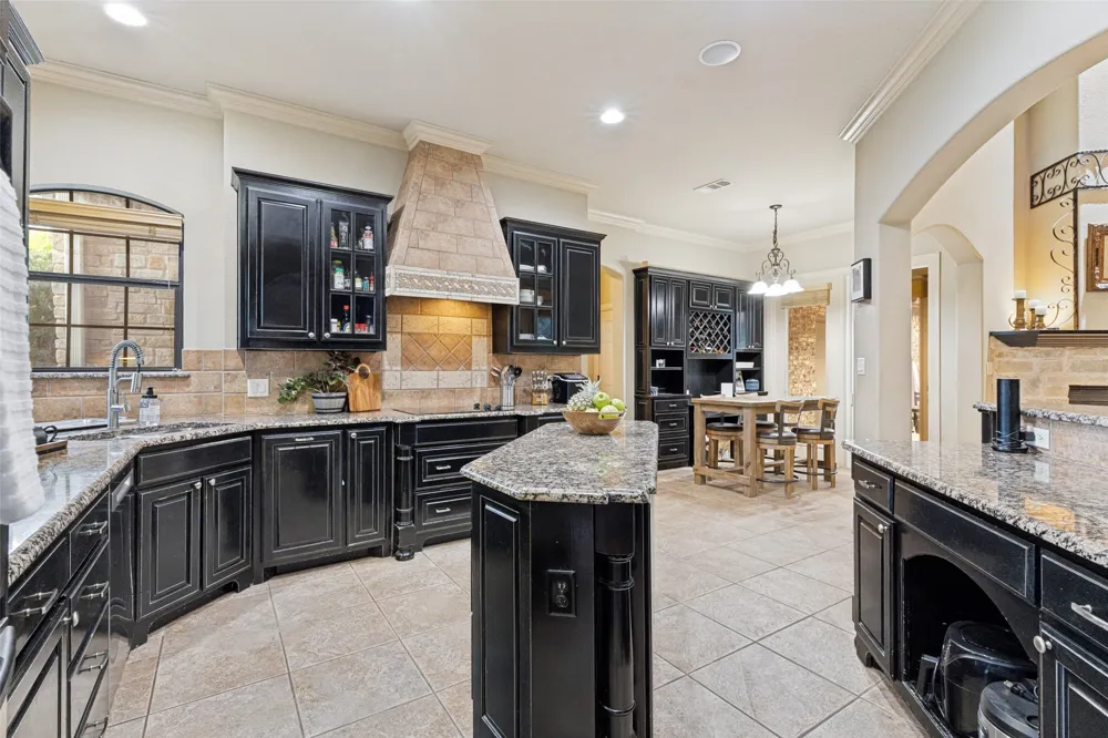 114 Southwest Drive Aledo, TX 76008