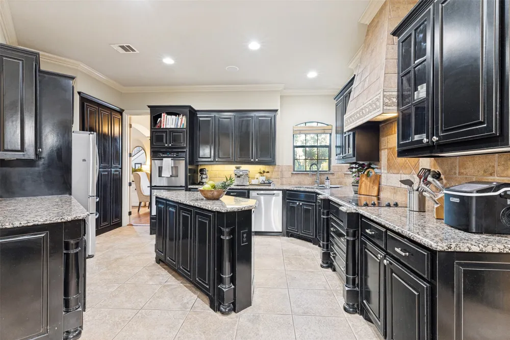 114 Southwest Drive Aledo, TX 76008