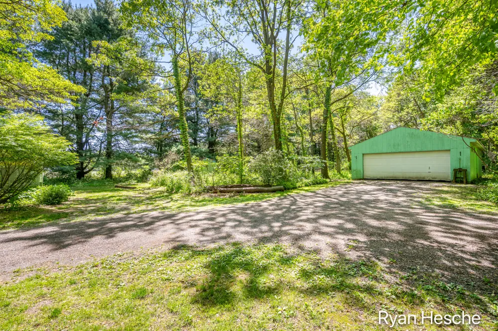 8775 Peck Lake Road Boston Township, MI 48881