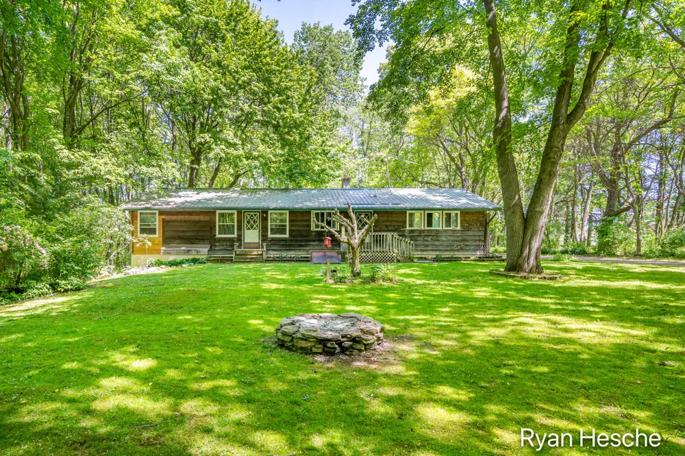 8775 Peck Lake Road Boston Township, MI 48881