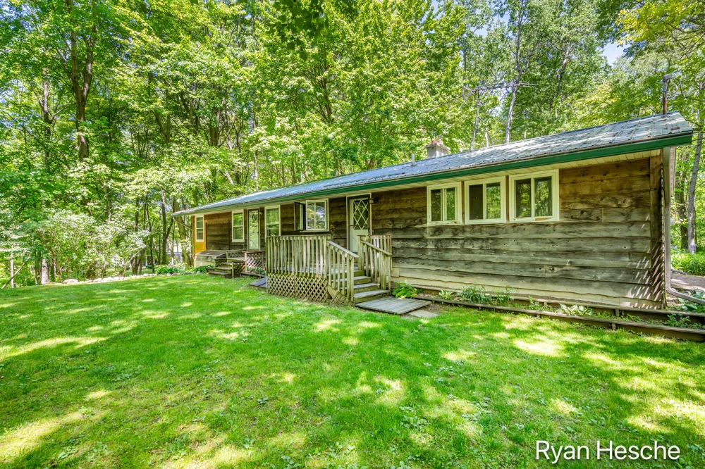 8775 Peck Lake Road Boston Township, MI 48881