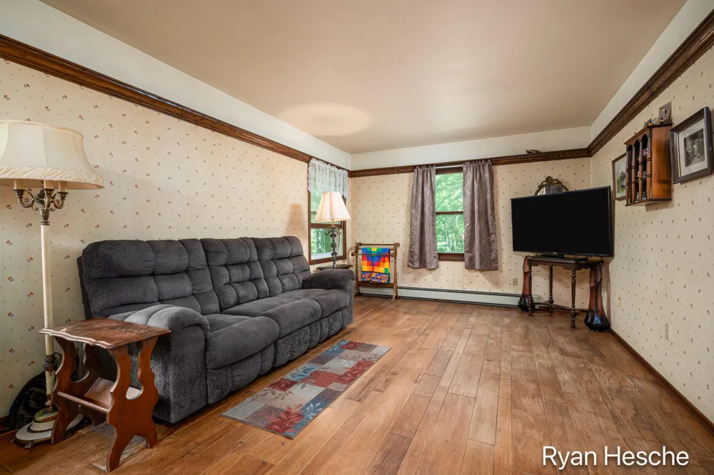 8775 Peck Lake Road Boston Township, MI 48881