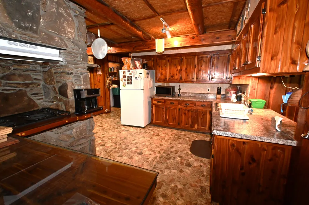 8821 Highway 412 E Linden, TN 37096