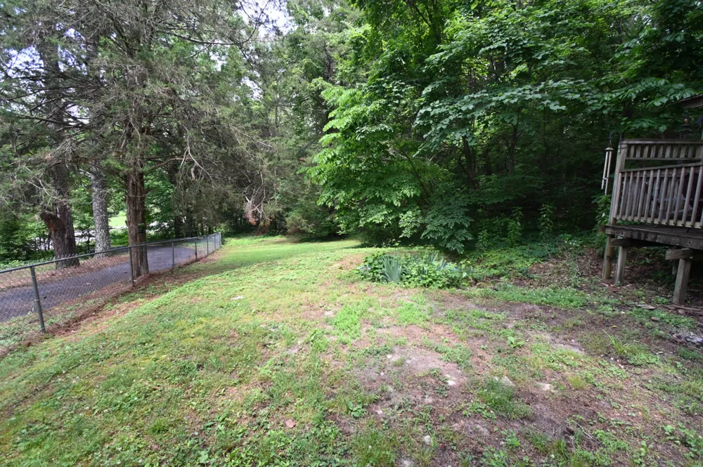 8821 Highway 412 E Linden, TN 37096