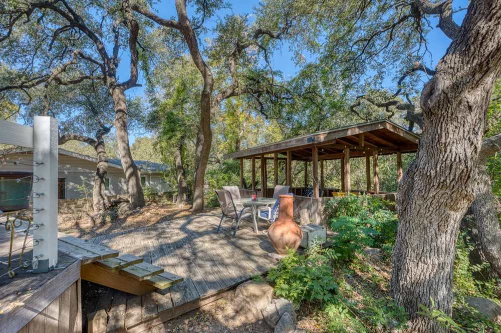 1117 County Road 132B Kingsland, TX 78639