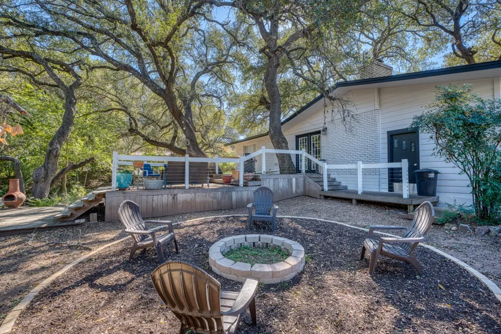 1117 County Road 132B Kingsland, TX 78639