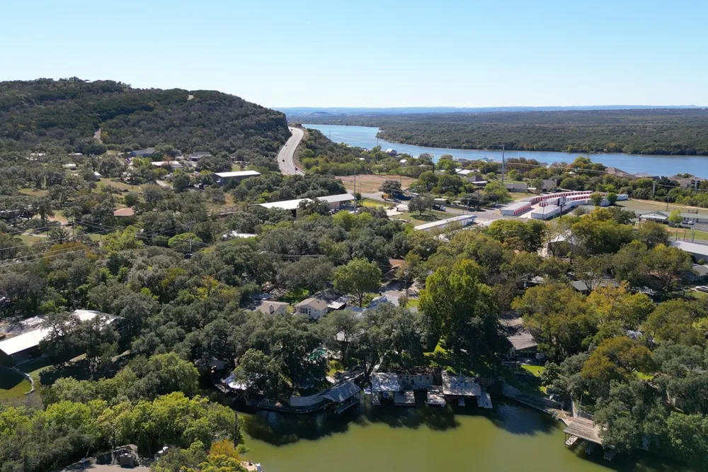 1117 County Road 132B Kingsland, TX 78639