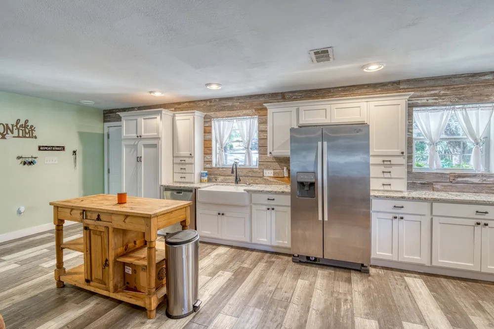 1117 County Road 132B Kingsland, TX 78639