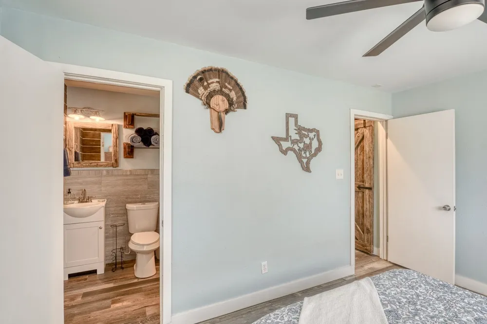 1117 County Road 132B Kingsland, TX 78639
