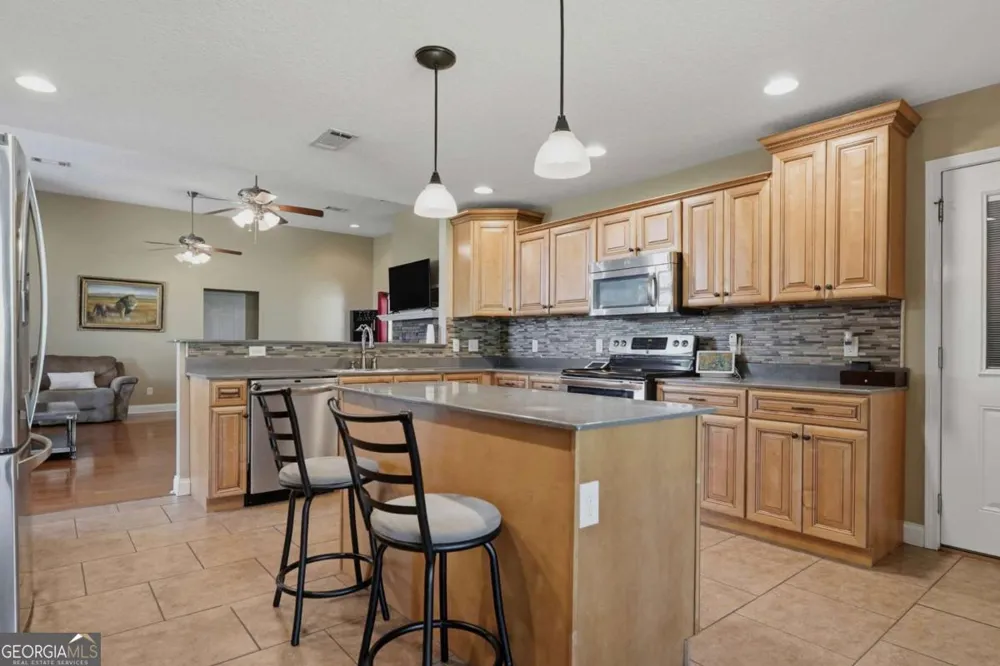 112 Manor DR Fitzgerald, GA 31750