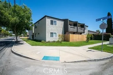 8100 Cerritos Stanton, CA 90680