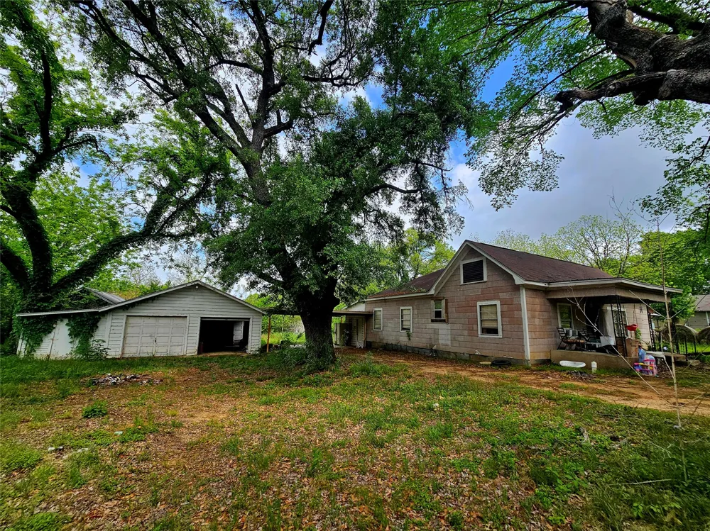 200 Jay Street Trinidad, TX 75163