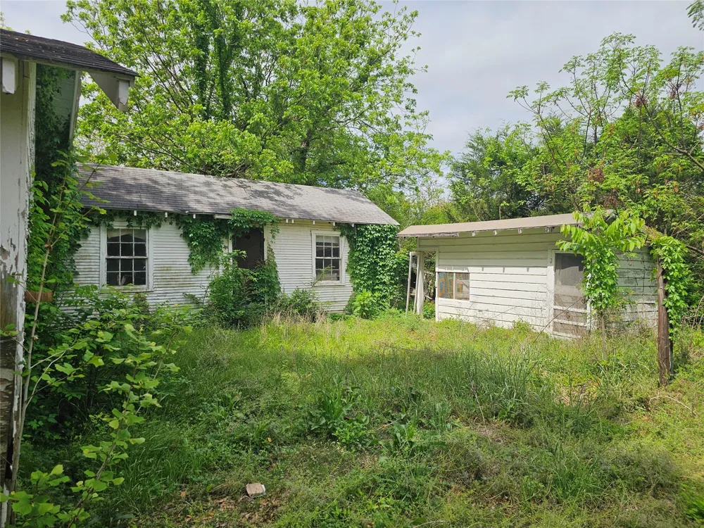 200 Jay Street Trinidad, TX 75163