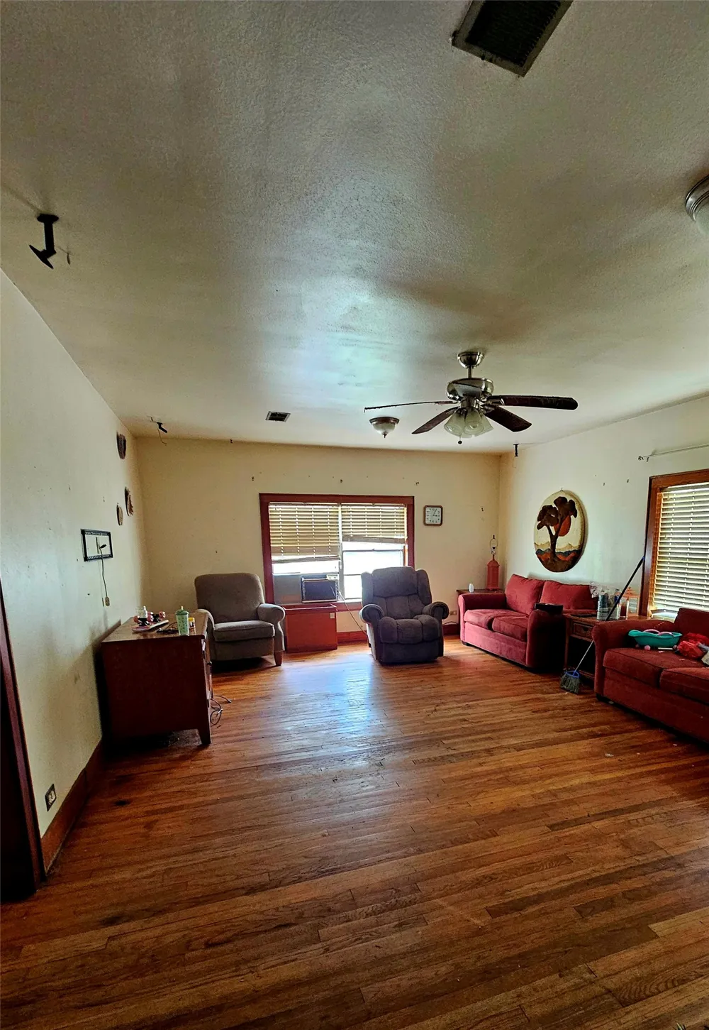200 Jay Street Trinidad, TX 75163