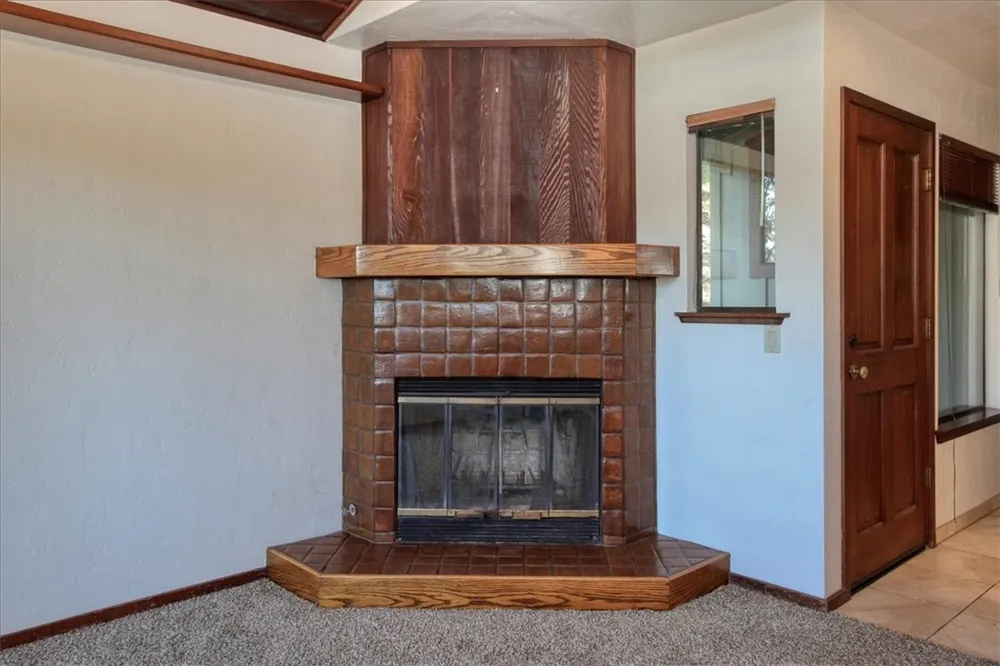 2550 Emerson Road Cambria, CA 93428