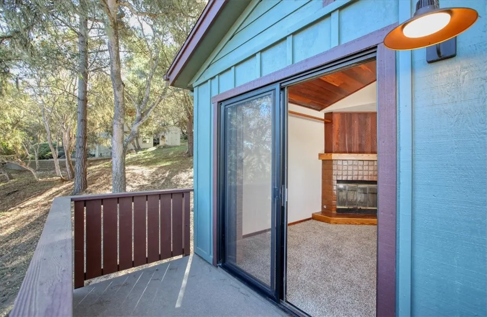 2550 Emerson Road Cambria, CA 93428