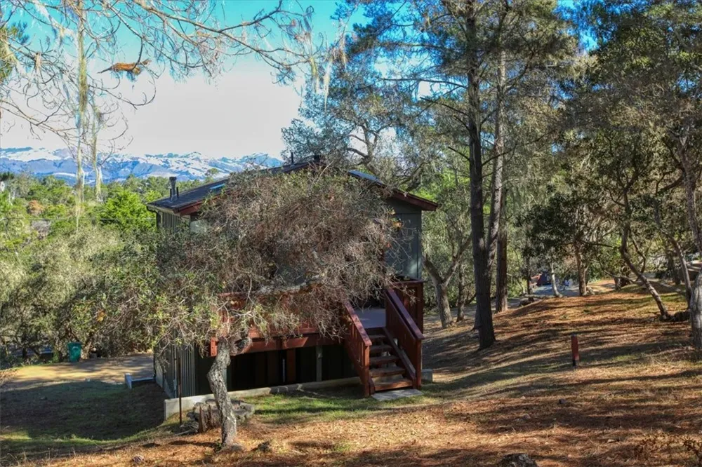 2550 Emerson Road Cambria, CA 93428