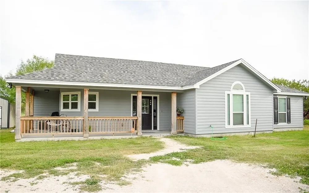 362 County Road 138 Alice, TX 78332