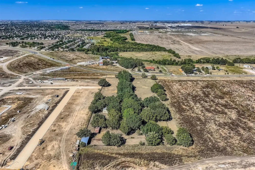 10026 Fm 1660 Hutto, TX 78634