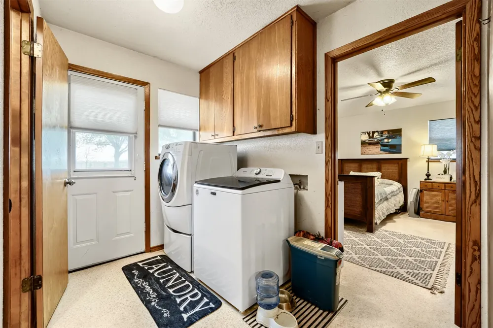 10026 Fm 1660 Hutto, TX 78634