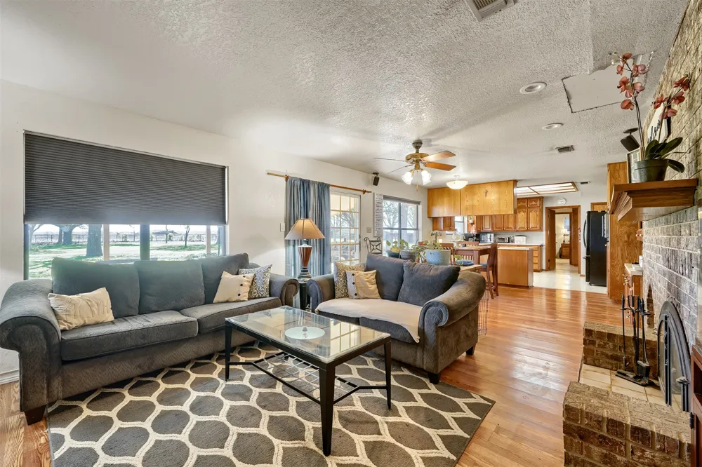10026 Fm 1660 Hutto, TX 78634