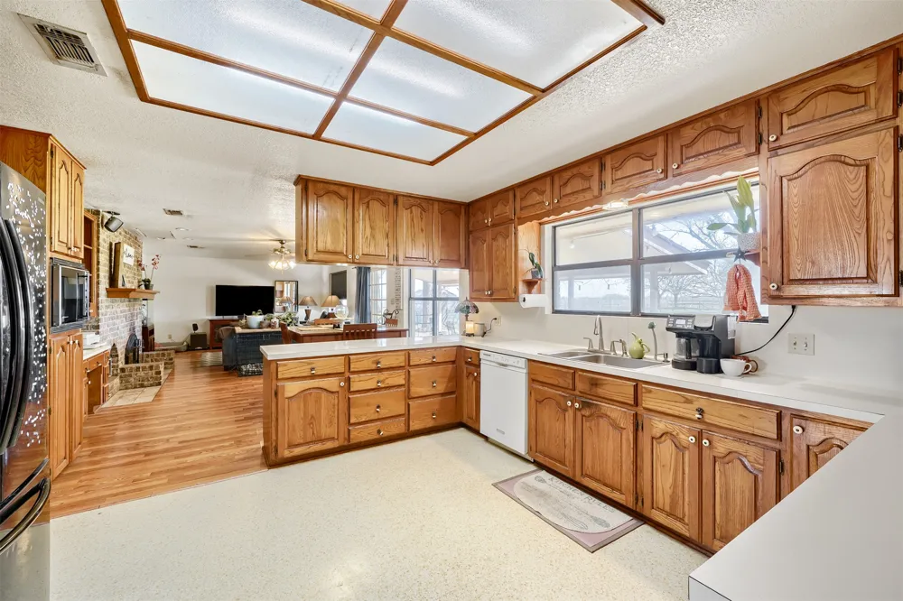 10026 Fm 1660 Hutto, TX 78634