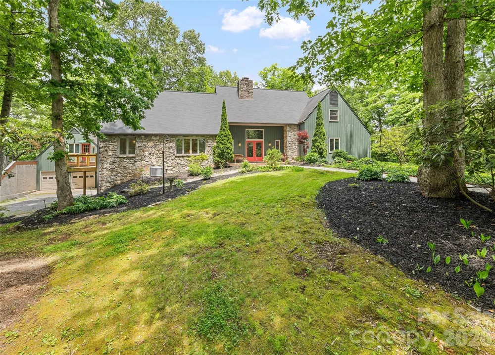 3091 US 441 Highway S Sylva, NC 28779