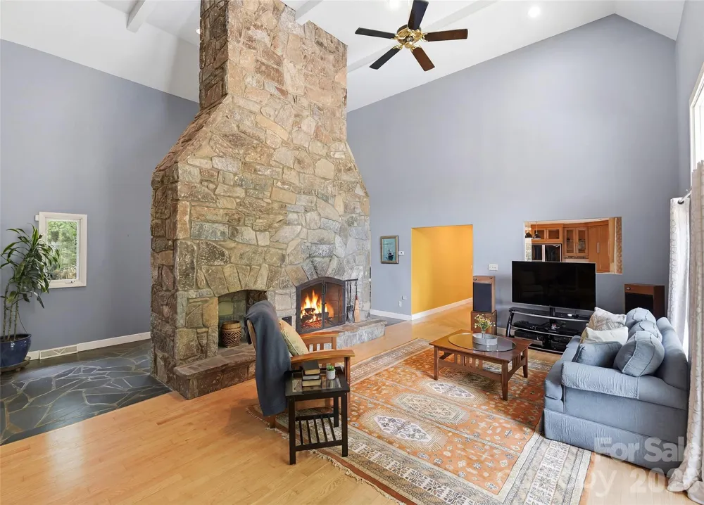 3091 US 441 Highway S Sylva, NC 28779