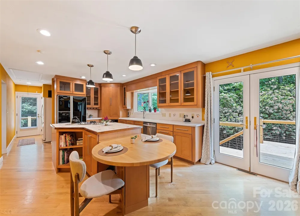 3091 US 441 Highway S Sylva, NC 28779